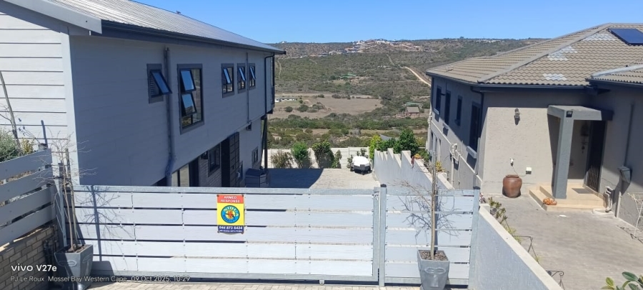 To Let 3 Bedroom Property for Rent in Seemeeu Park Western Cape